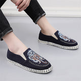 Ethnic Style Elephant Embroidered Cotton Linen Cloth Shoes for Men