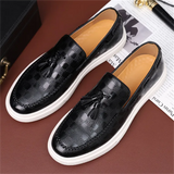 Men's Retro Embossed Leather Tasseled Flat Shoes