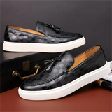 Men's Retro Embossed Leather Tasseled Flat Shoes