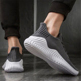 New Men's Casual Sporty Fashion Breathable Solid Color Sneakers